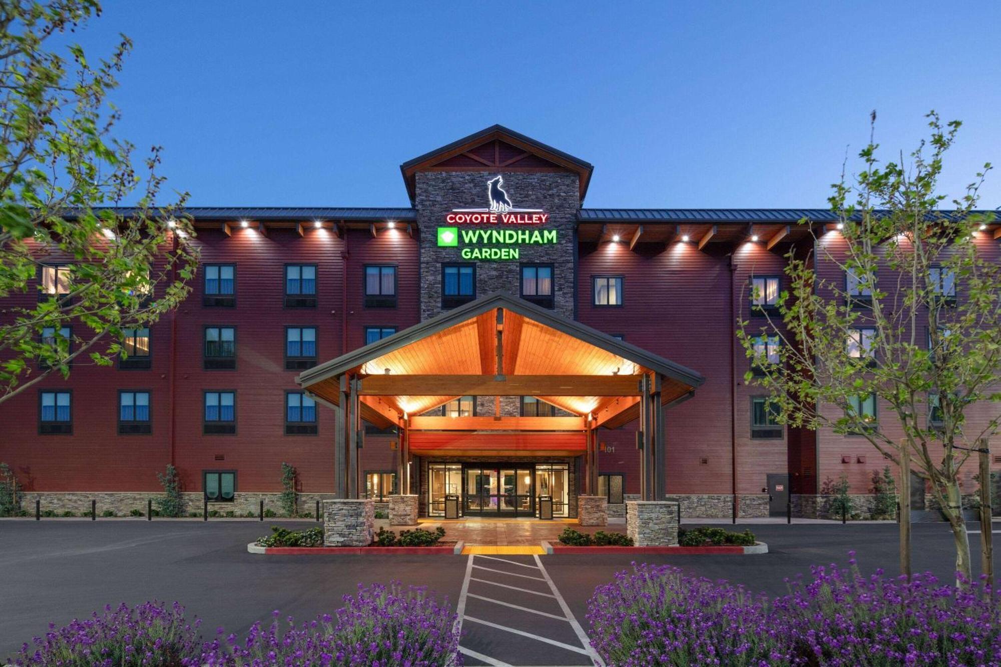 Wyndham Garden Redwood Valley - Ukiah 外观 照片